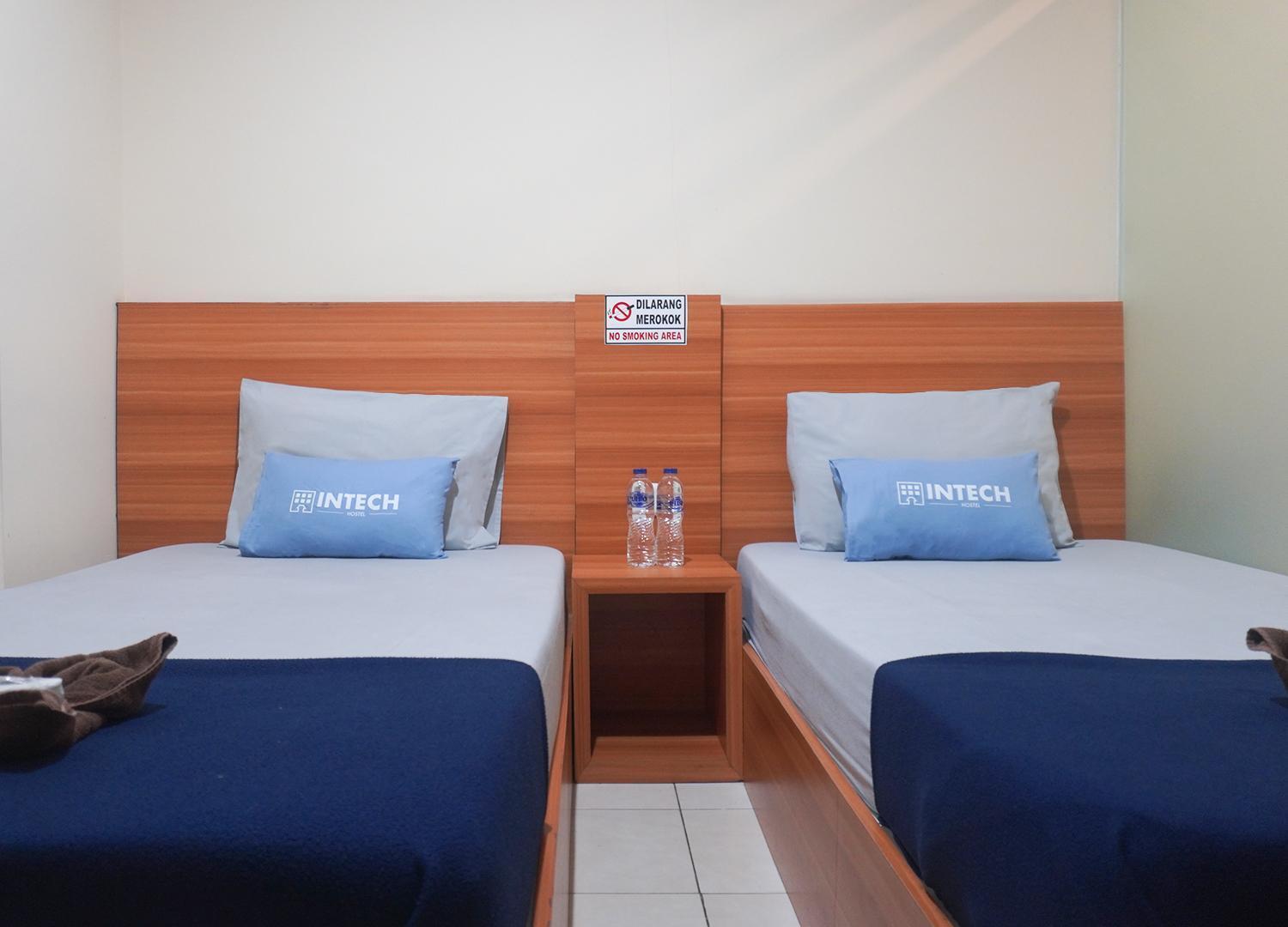 Intech Hostel Bandung Eksteriør bilde
